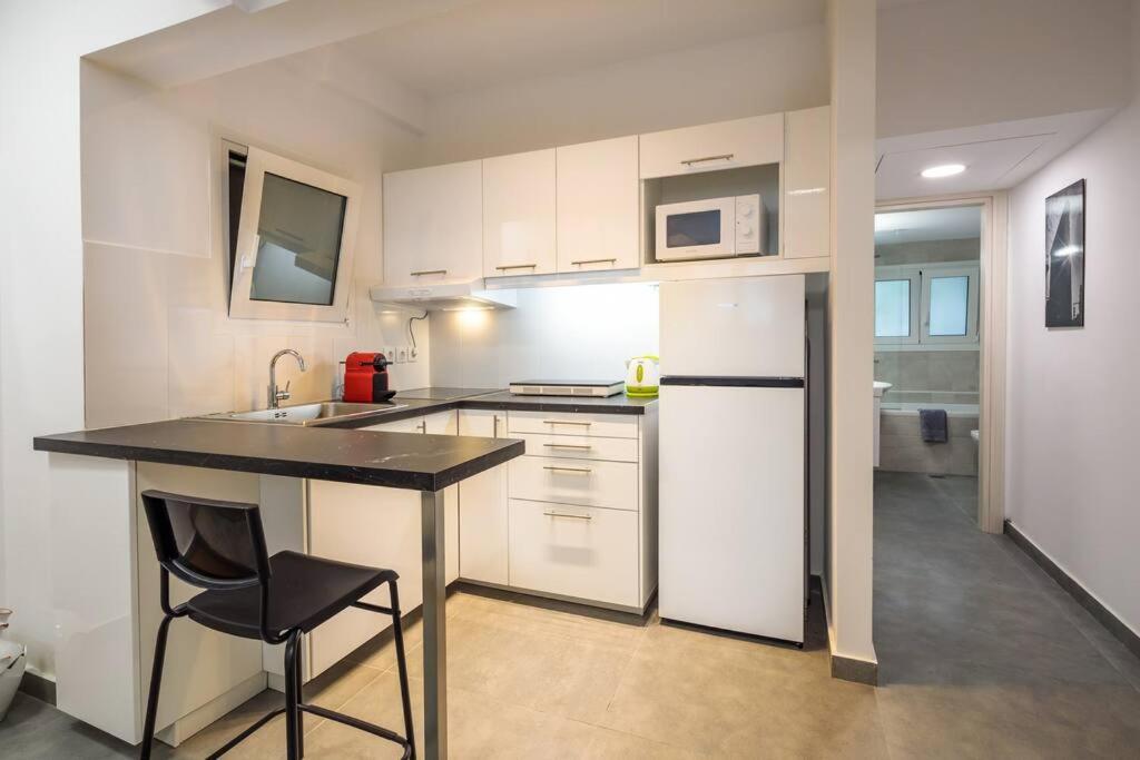 Hilton Area Brand New Comfortable Apartment Athen Exterior foto